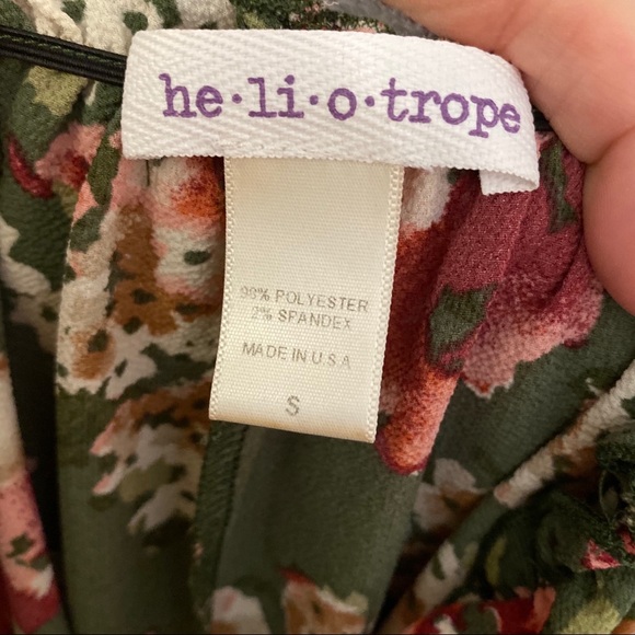 Off The Shoulder Floral Blouse - Picture 2 of 2